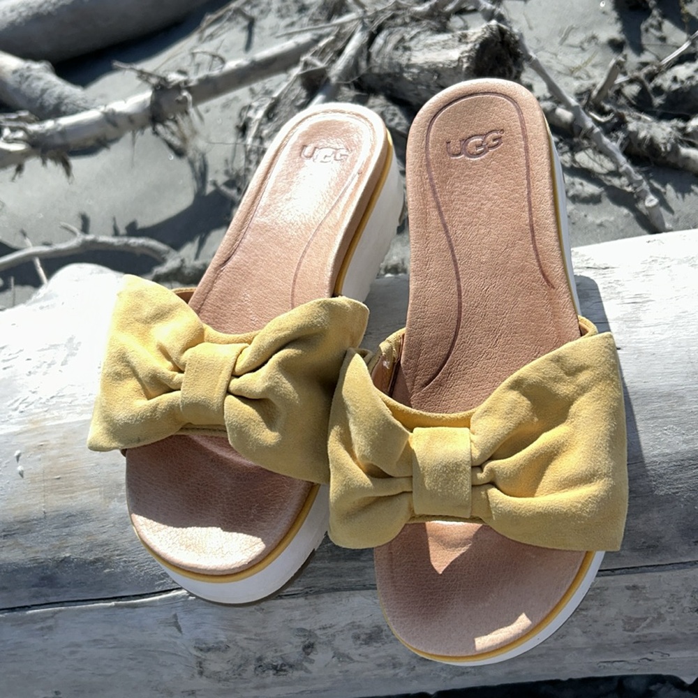 UGG Yellow Bow Platform Sandals Size 6.5 - Picture 6 of 16